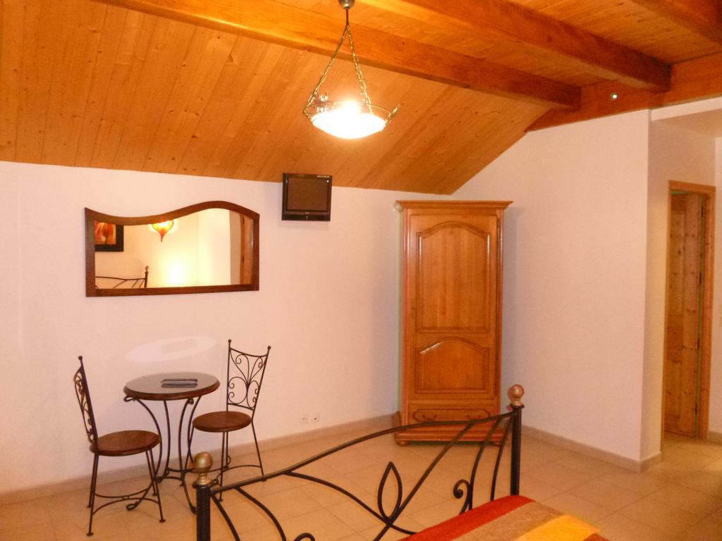 Ferme Auberge Du Bessard Allevard Exterior foto